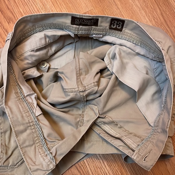 Cargo Shorts - Picture 3 of 4